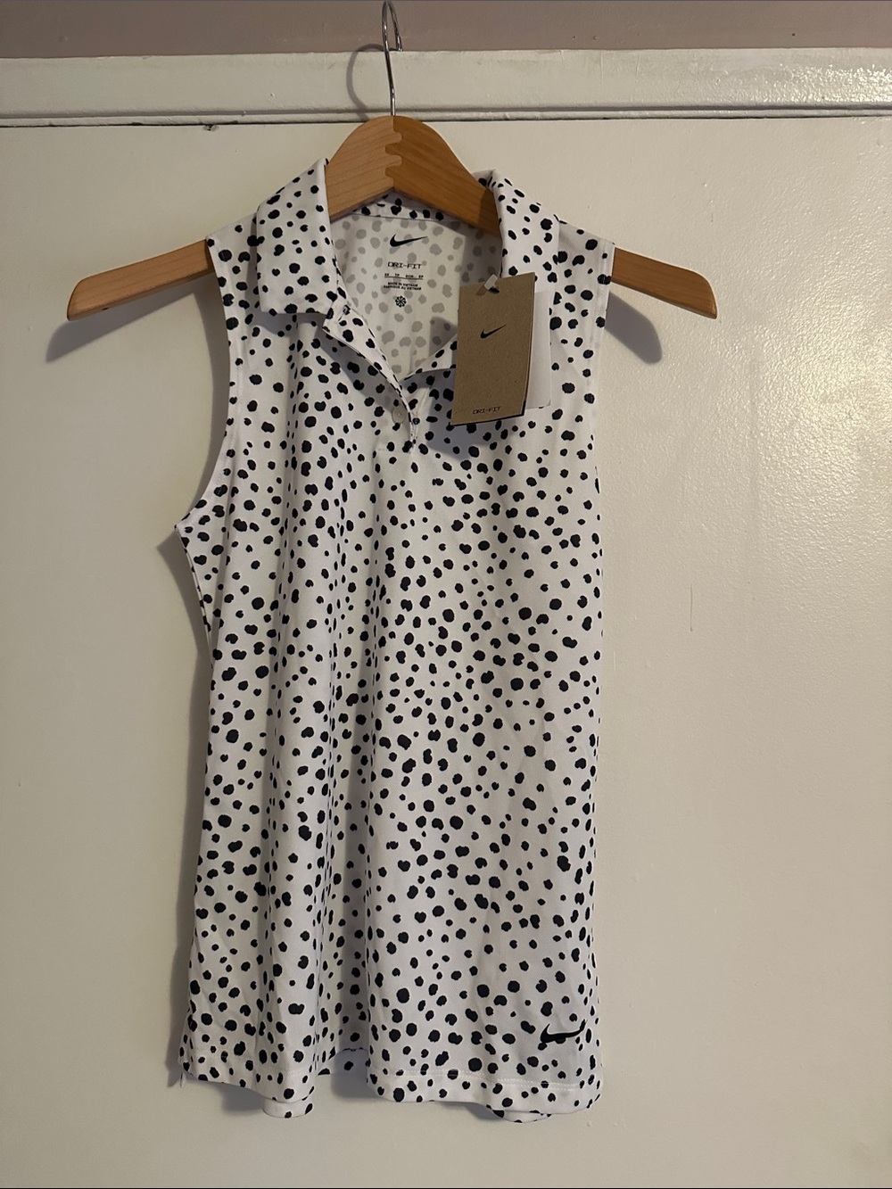 Nike Women’s White Polka Dot Sleeveless Polo Tank NWT